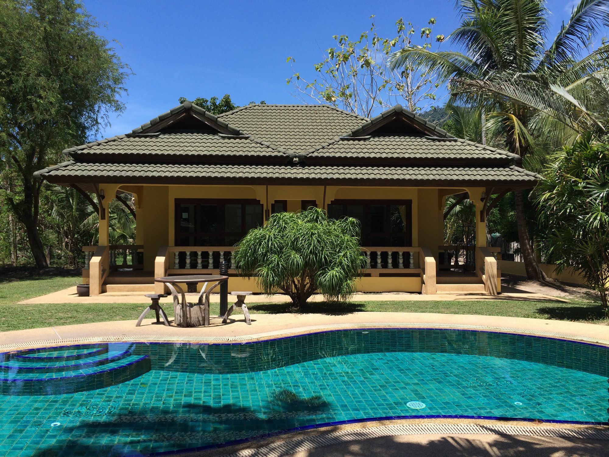 Marilyns Residential Resort Maret Exterior photo